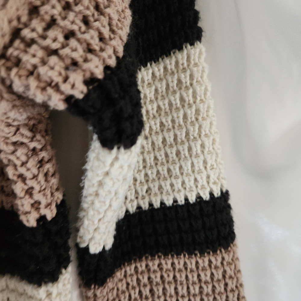 Ladies Sweater Sz M - Picture 10 of 14